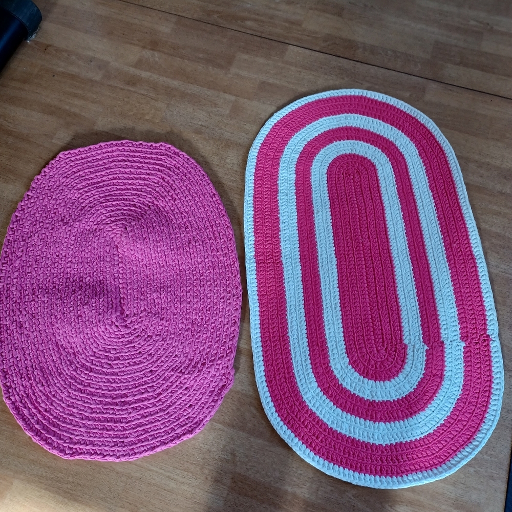 Hand made rugs pink and white hand Crocheted